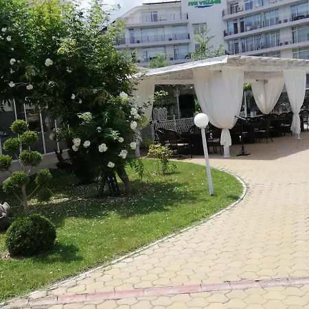 Apartment Debbies 2 Bed With Pool And Garden Views Sunny Beach