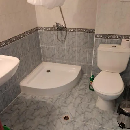 Debbies 2 Bed With Pool And Garden Views * Sunny Beach
