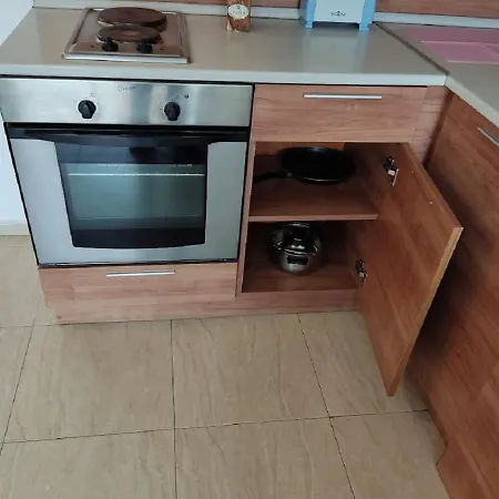 Debbies 2 Bed With Pool And Garden Views Апартаменти Сонячний Берег