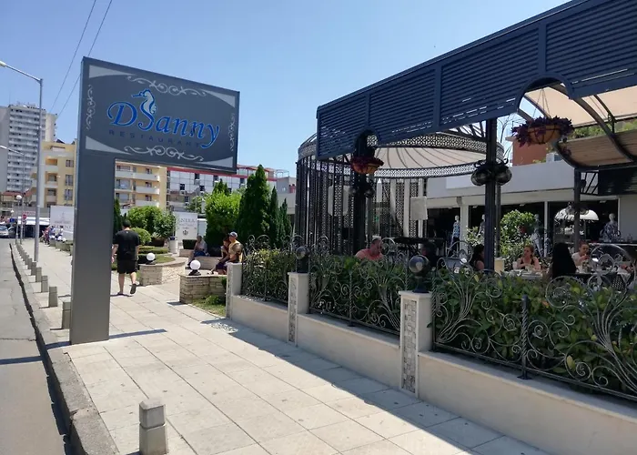 Debbies 2 Bed With Pool And Garden Views * Σάνι Μπιτς