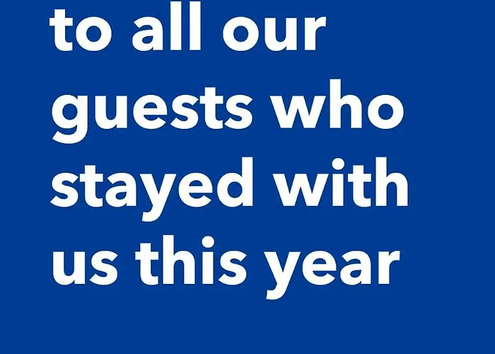 Διαμέρισμα Debbies 2 Bed With Pool And Garden Views